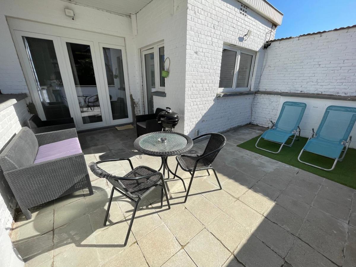 Appartement Avec Exterieur A Proximite De Liege Herstal Exterior photo